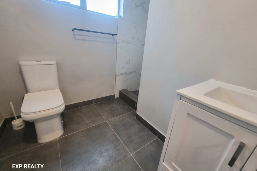 4 Bedroom Property for Sale in Beacon Bay Eastern Cape